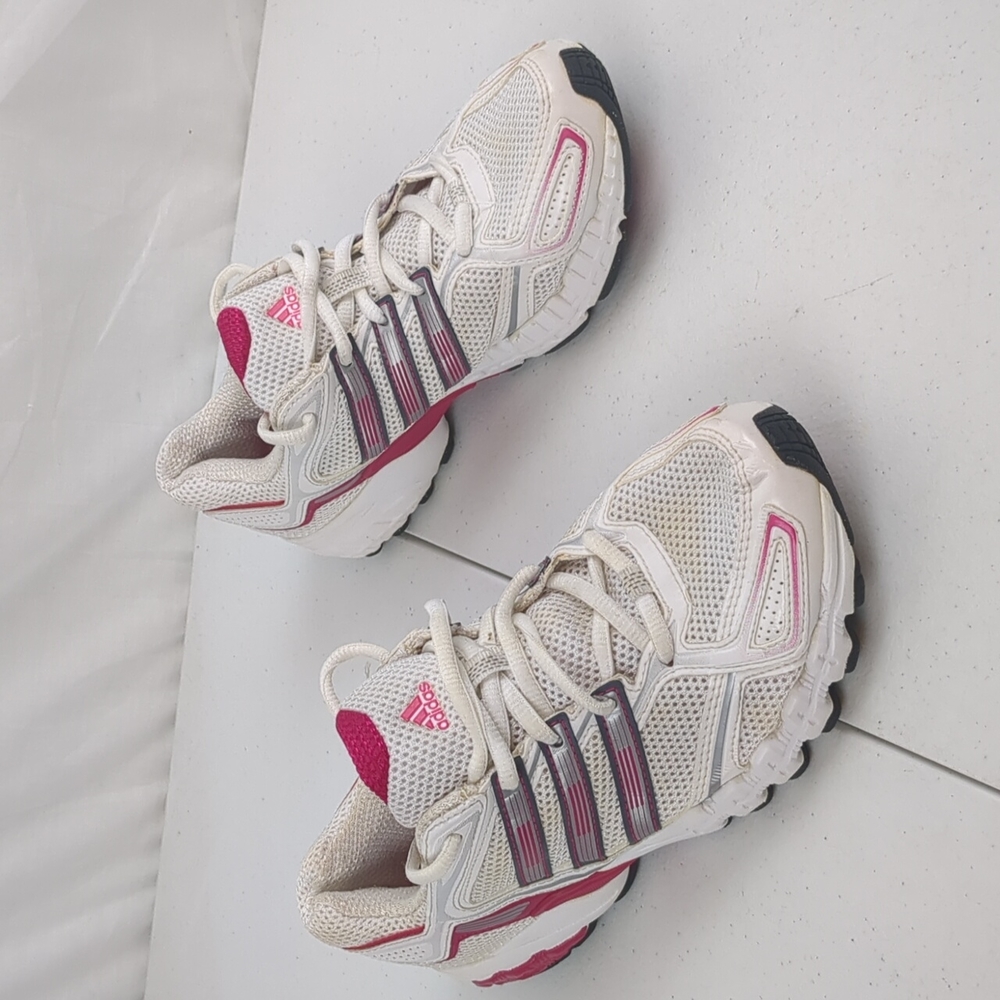 Adidas Kooger 2W Women's Athletic Shoes Size 6 White/Red